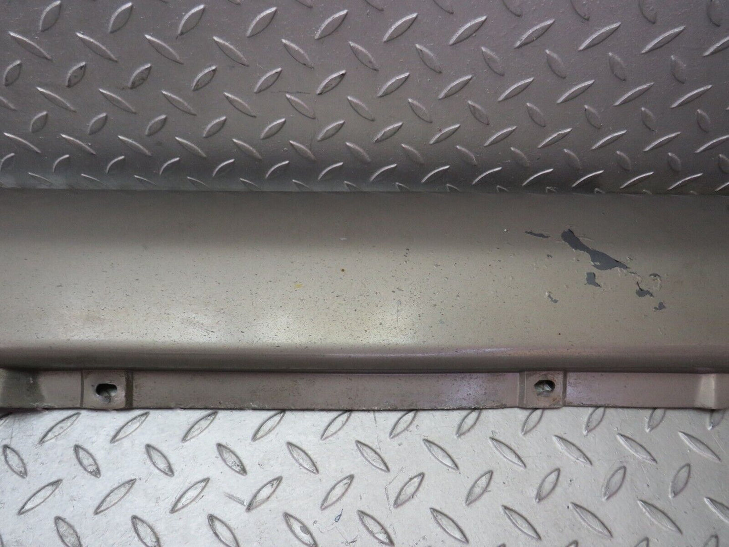36326 Mercedes-Benz W126 420SE Side Skirt Right 1266905040 1266980230 1266980430