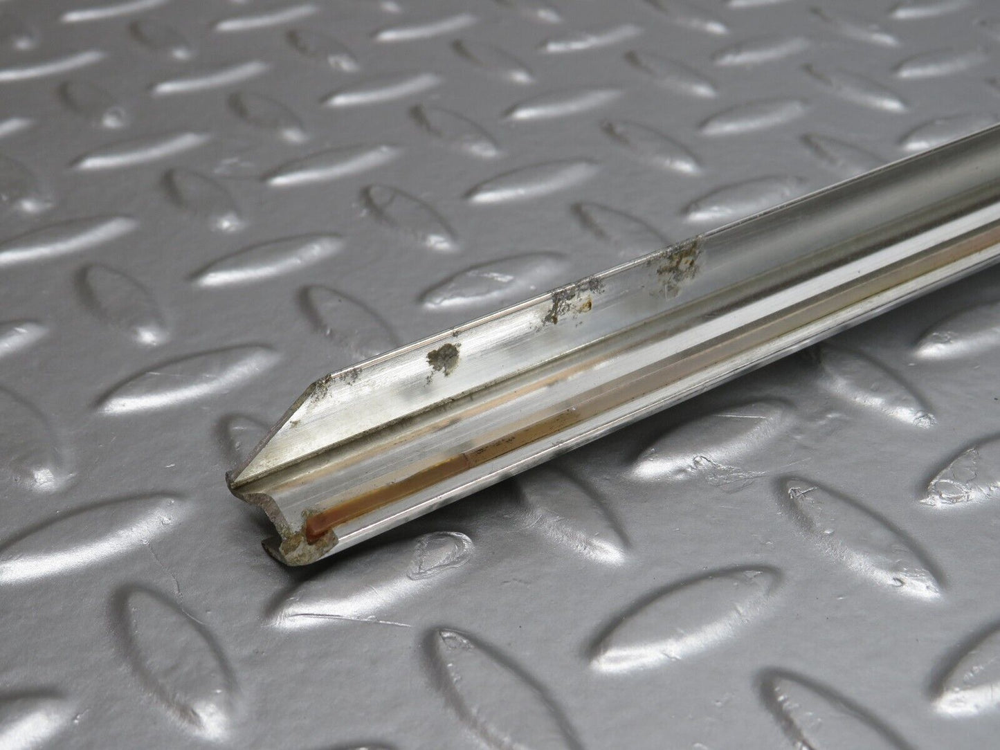 40262 Mercedes-Benz R107 Hardtop Windscreen Chrome Frame