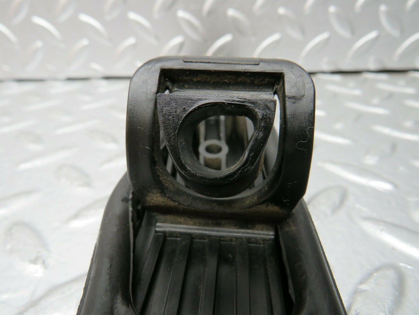 24280 Mercedes-Benz S124 220TE Wagon Accelerator Pedal With Rubber 1233010082