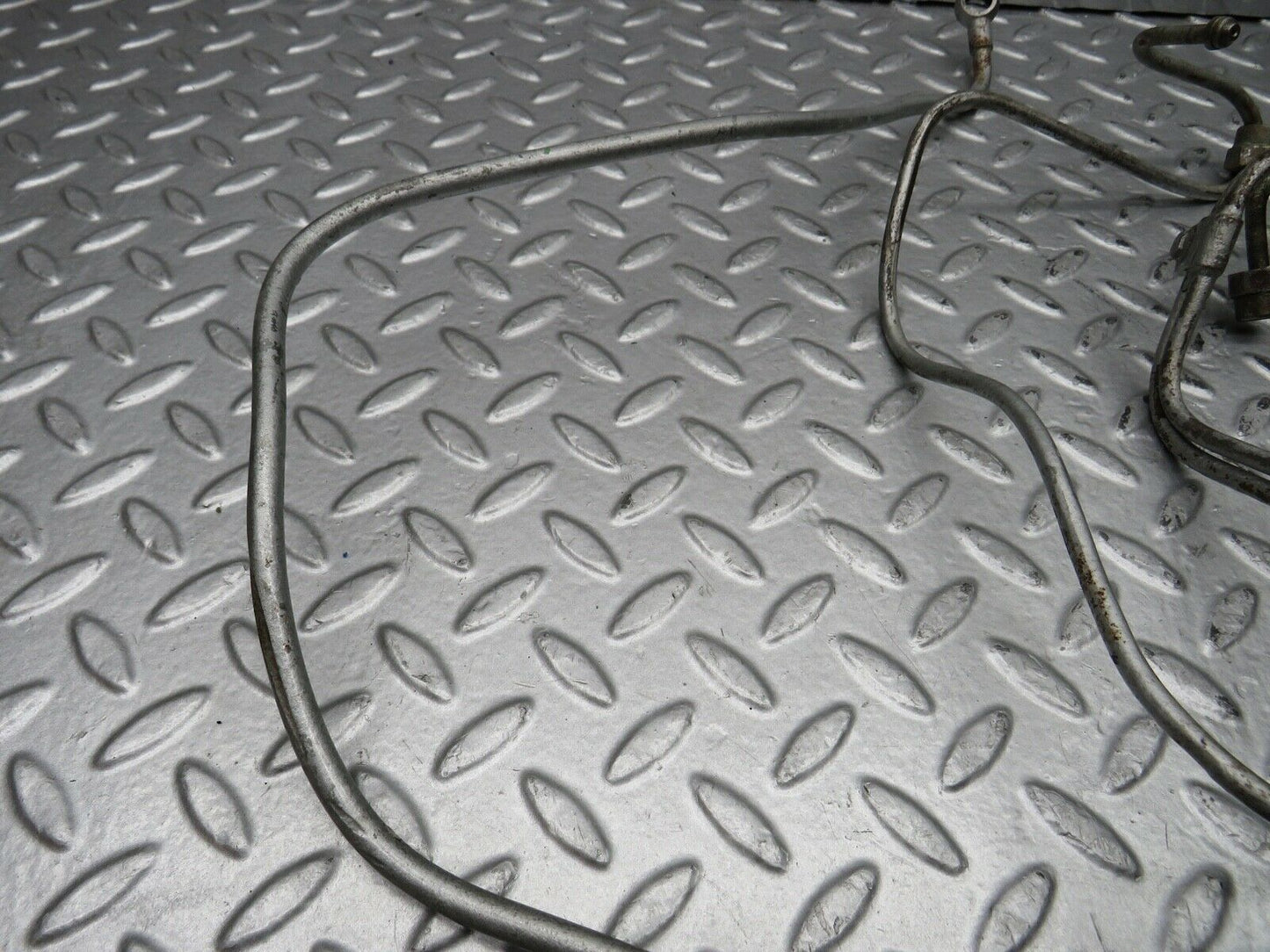 21928 Mercedes-Benz UNIMOG OM636.917 Fuel Line Hose Set
