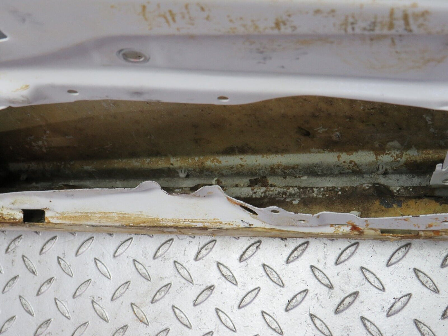 30245 Mercedes-Benz W124 230E Front Right Door