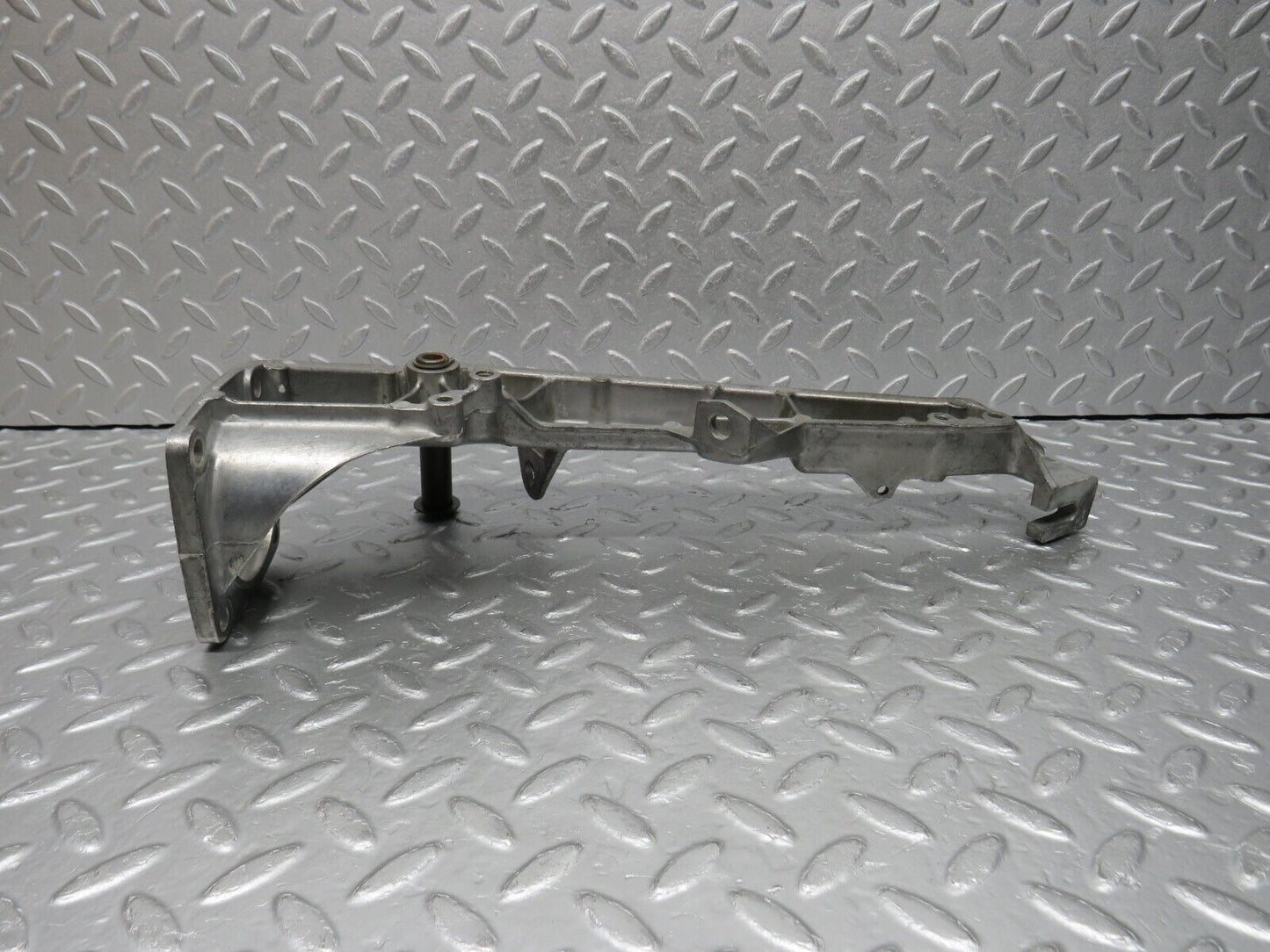 39110 Mercedes-Benz R107 500SL Brake Pedal Bracket 1072941101