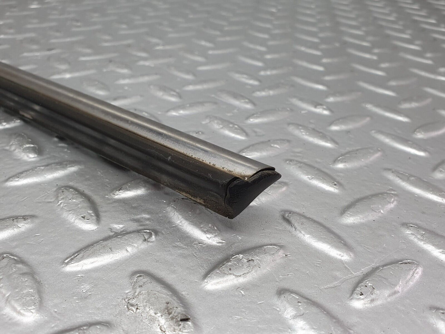 43458 Mercedes-Benz W108 280SE Rear Left Door Centre Moulding Trim