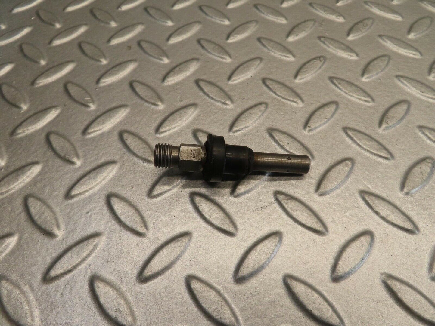 11733 Mercedes-Benz R107 450SL Fuel Injector Bosch