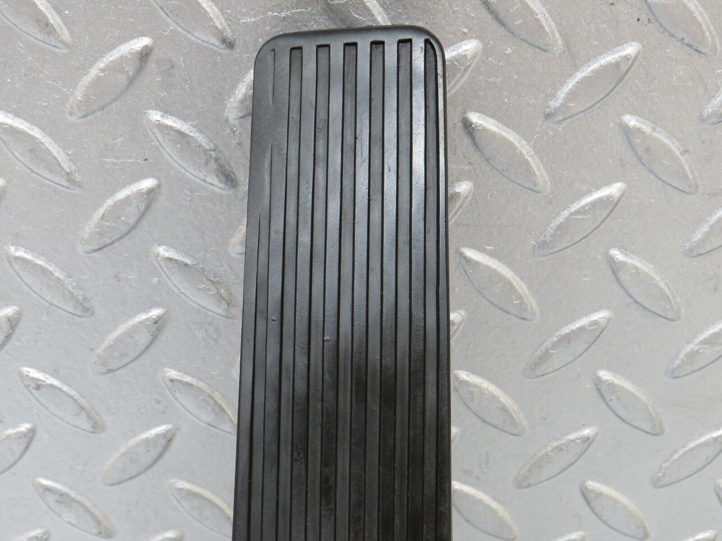 35428 Mercedes-Benz R107 280SL Coupe Accelerator Pedal With Rubber 1233010082