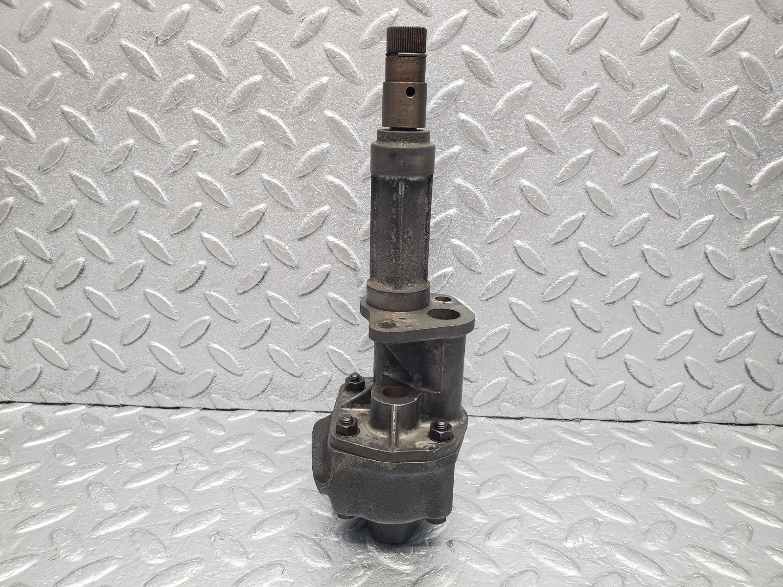 W112 oil pump used OEM