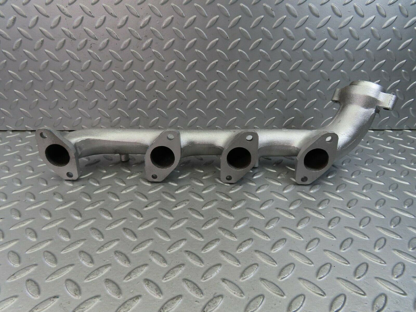 9085 Mercedes-Benz W116 Exhaust Manifold Left 1161423401