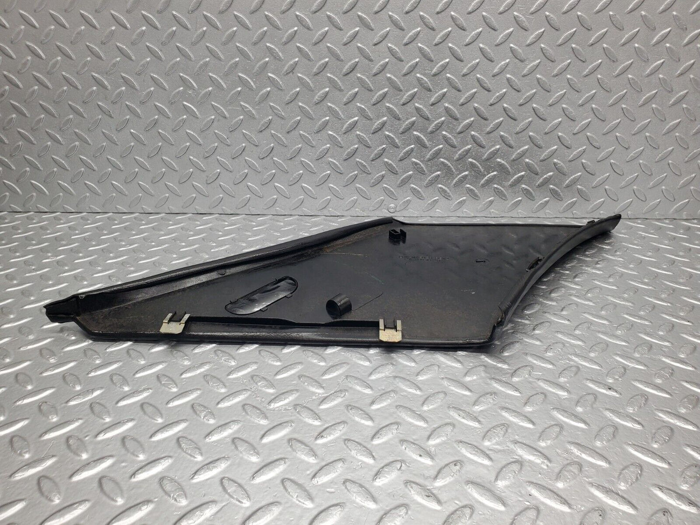 46335 Mercedes-Benz C123 280CE Coupe C Pillar Cover Right Black 1236901025
