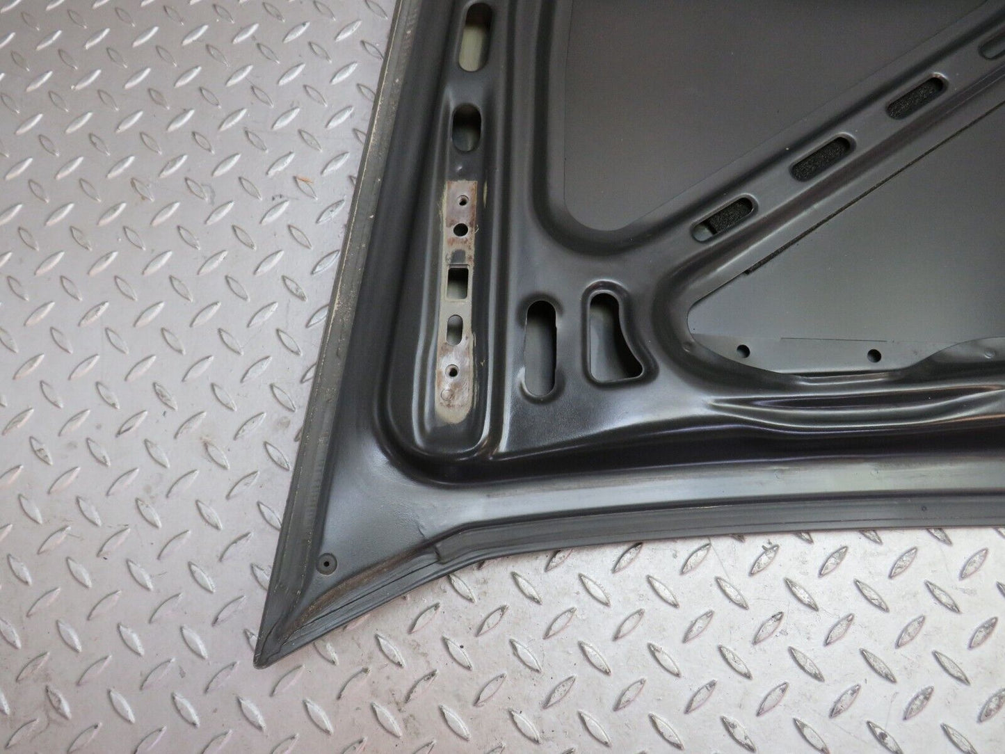 36762 Mercedes-Benz W201 190E 2.0L Boot Lid Trunk Door