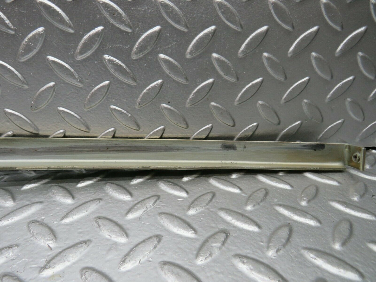 22531 Mercedes-Benz C124 E220 Coupe Right Door Window Channel