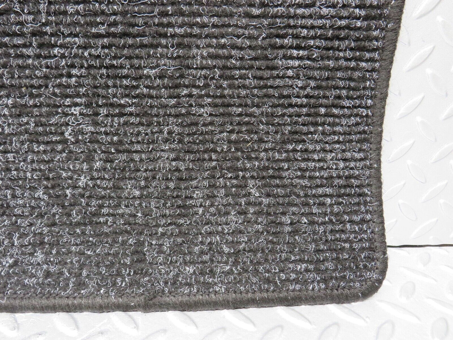 39047 Mercedes-Benz W201 190E 2.6L Rear Floor Mat 2x