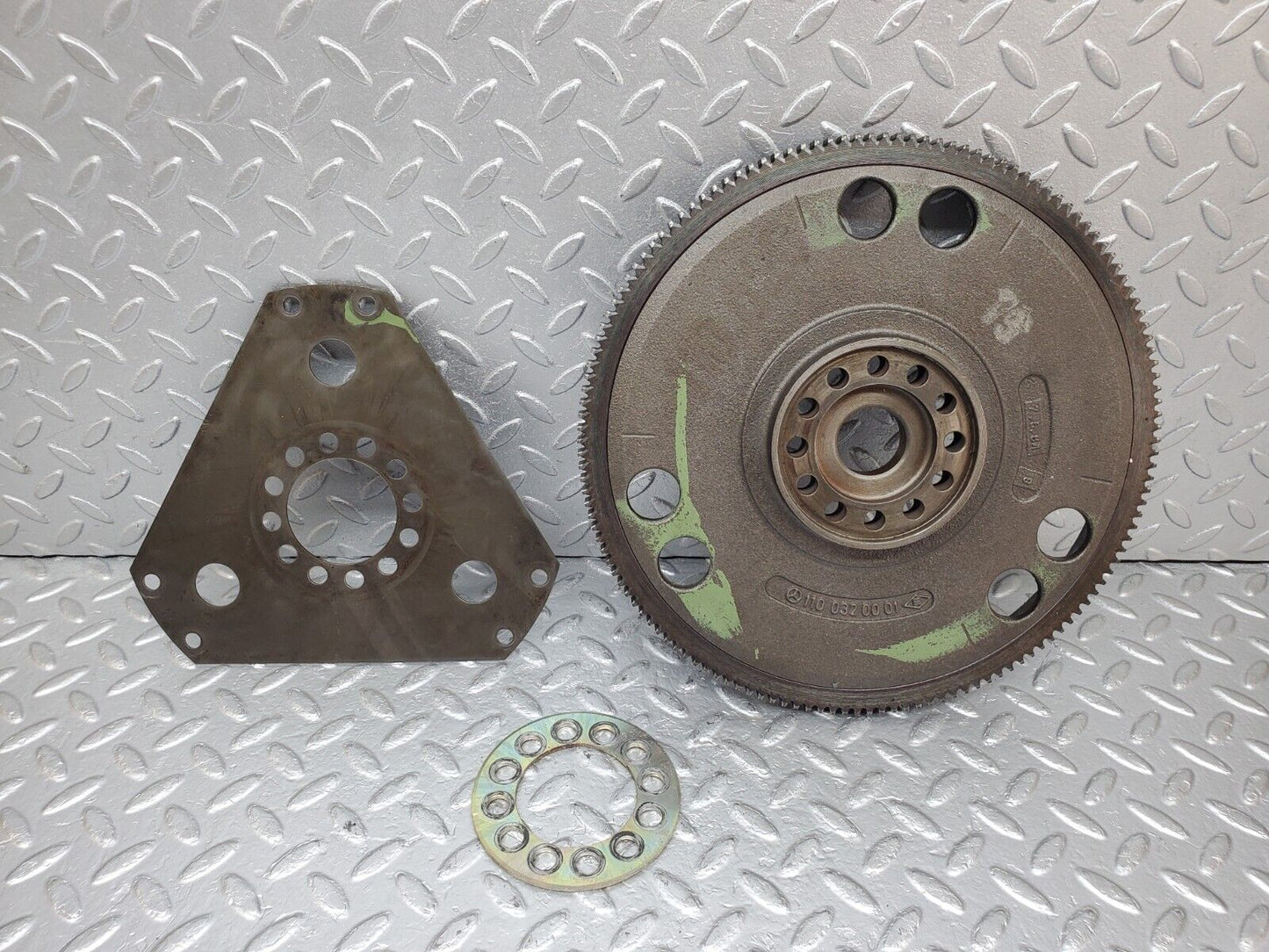 44517 Mercedes-Benz W123 280E Flywheel Starter Ring 1100320001