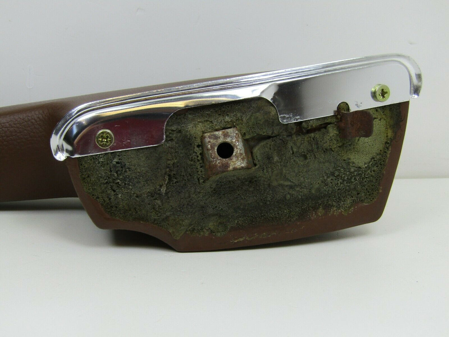 2113 Mercedes-Benz W116 350SE Rear Left Door Handle Armrest Brown