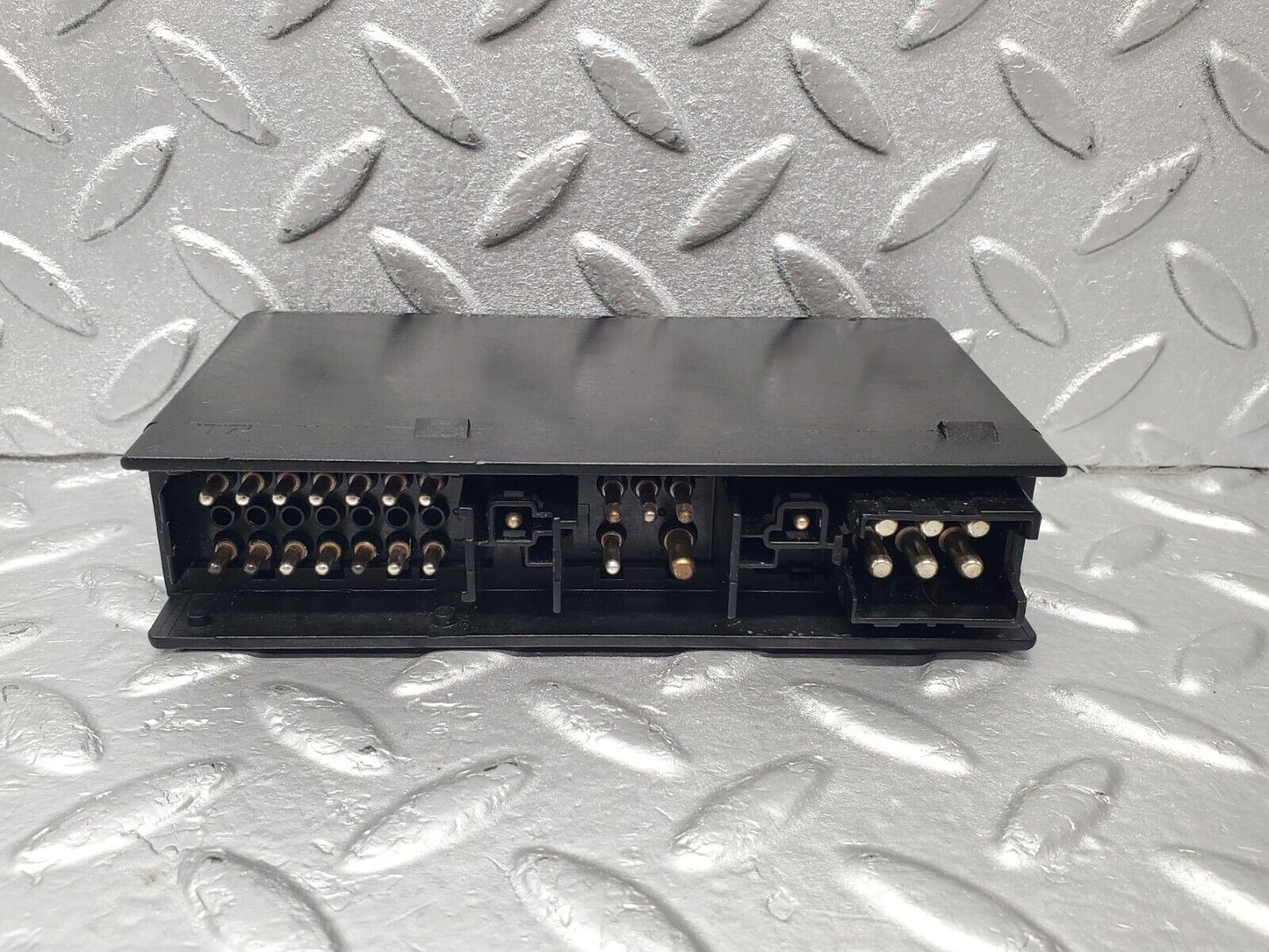 46783 Mercedes-Benz R129 320SL Coupe Hazard Warning Light Relay 1408207126