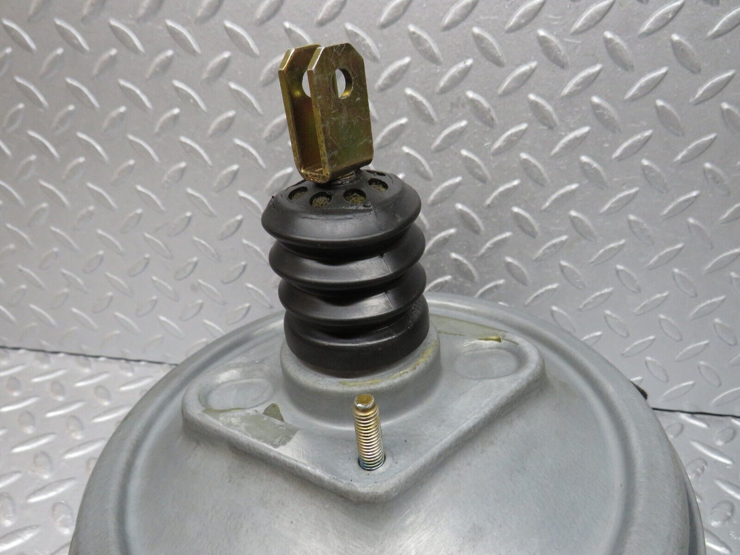 39364 Mercedes-Benz R129 320SL Coupe Brake Booster Lucas 0044302730