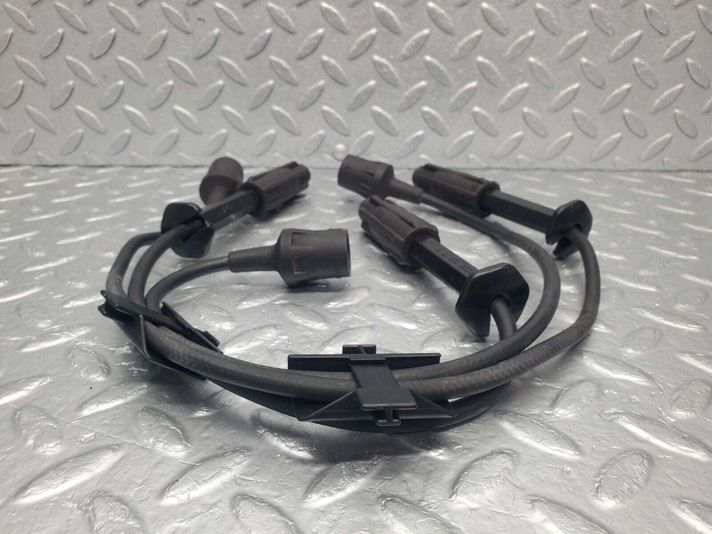 46201 Mercedes-Benz W124 280E Ignition Coil Lead Set 0001567110 0300404106
