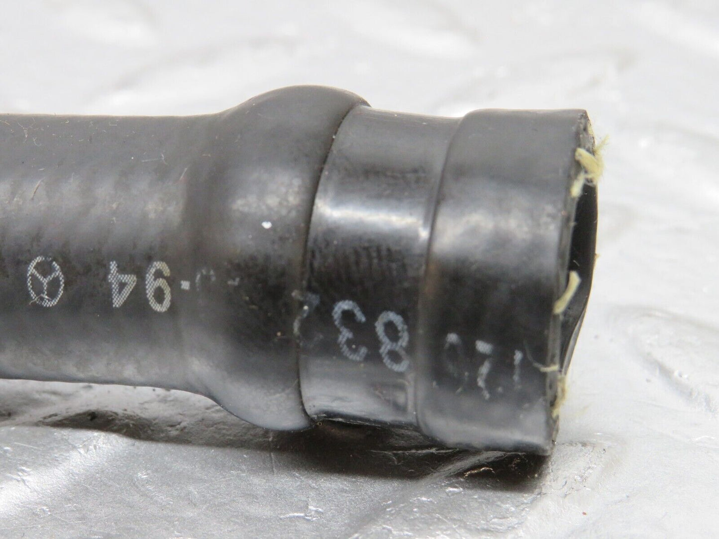 34405 Mercedes-Benz C126 380SEC Coupe Heater Hose Pipe 1268320294 1268320394
