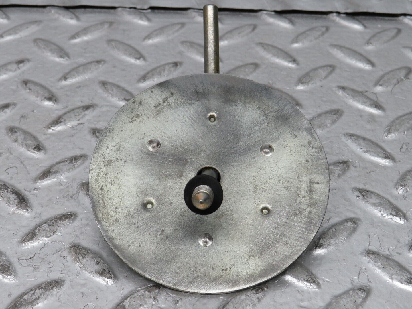 27615 Mercedes-Benz S124 300TE Wagon Spare Wheel Holder