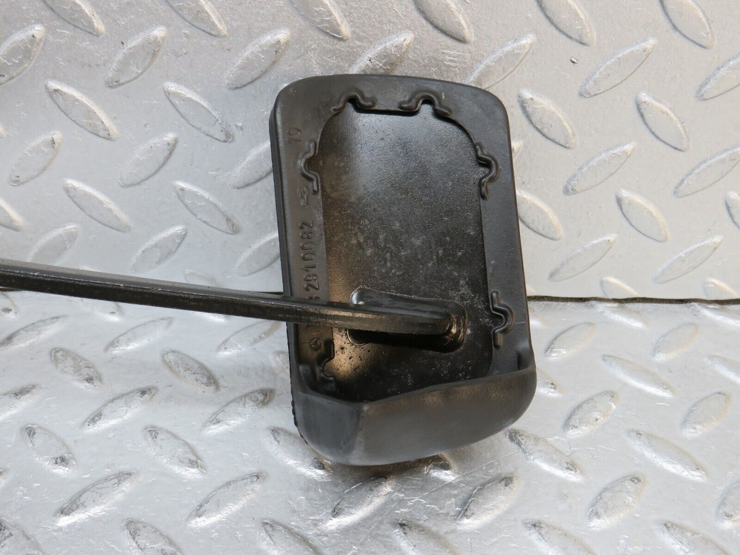 37973 Mercedes-Benz A124 320E Cabriolet Brake Pedal With Rubber 1232910082