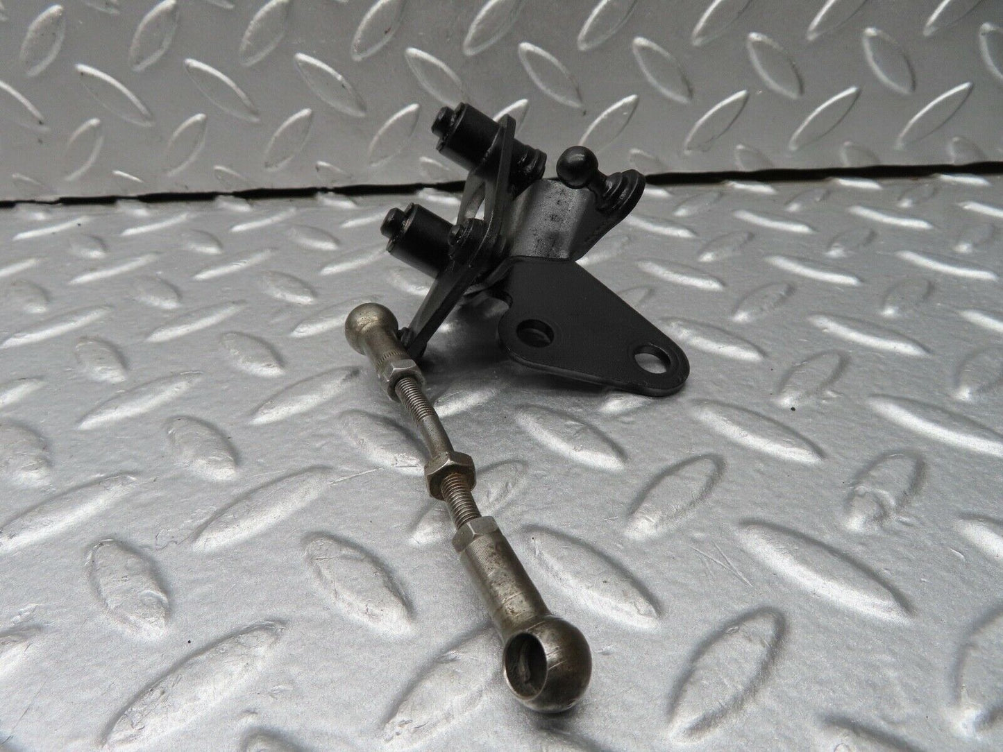 18201 Mercedes-Benz W111 220SE Coupe Throttle Linkage