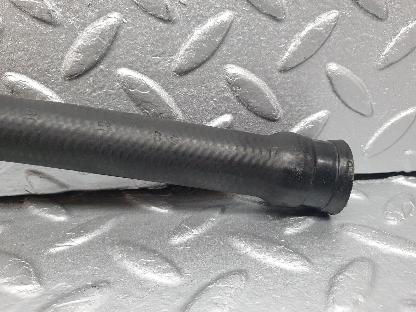 41042 Mercedes-Benz W126 300SE Heater Hose 1268320294