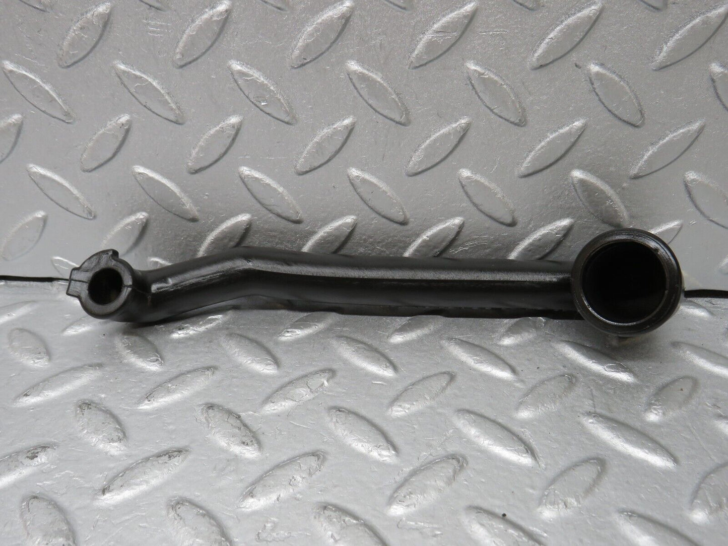 36880 Mercedes-Benz C126 420SEC Coupe Crankcase Breather Hose Pipe 1160942282