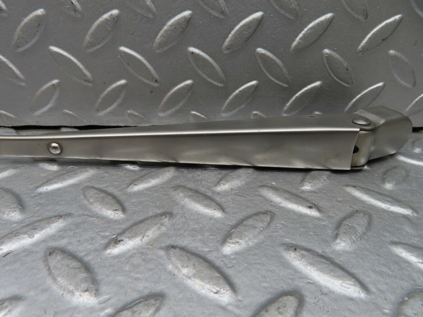 18274 Mercedes-Benz W111 220SE Coupe Wiper Arm Bosch Right Side 3399990553