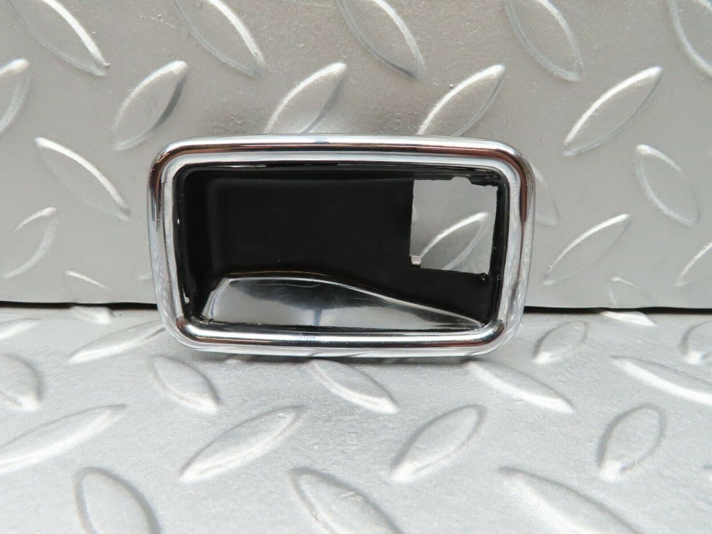 4522 Mercedes-Benz W123 230E Chrome Frame For Door Opener Left 1087660511