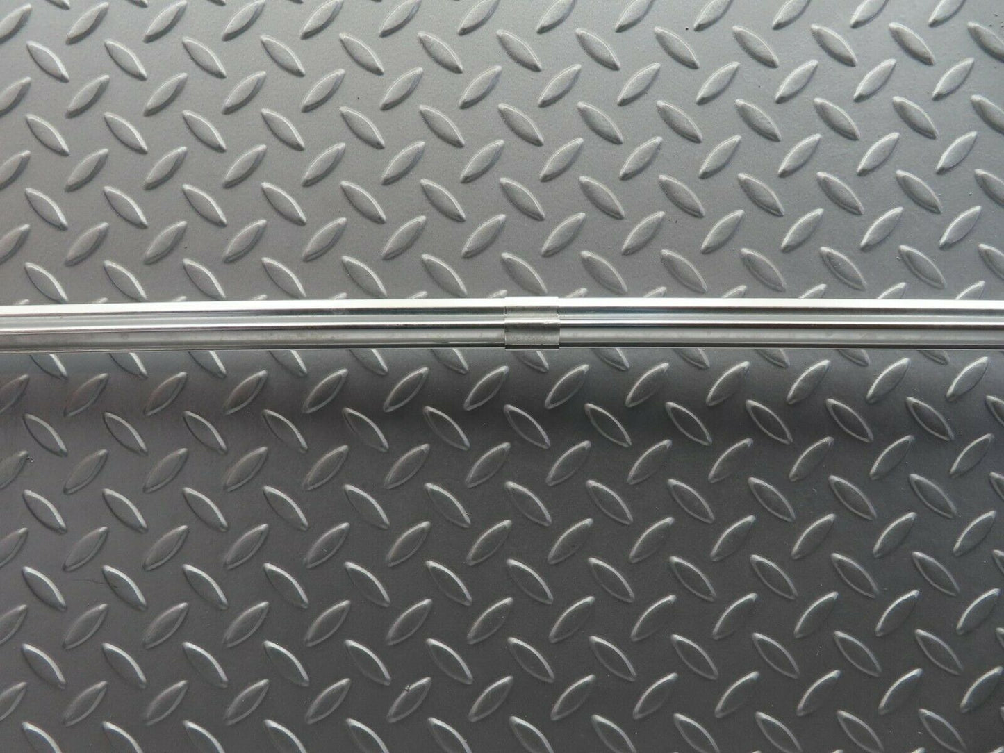 10142 Mercedes-Benz C123 230CE Coupe Rear Windscreen Chrome Trim