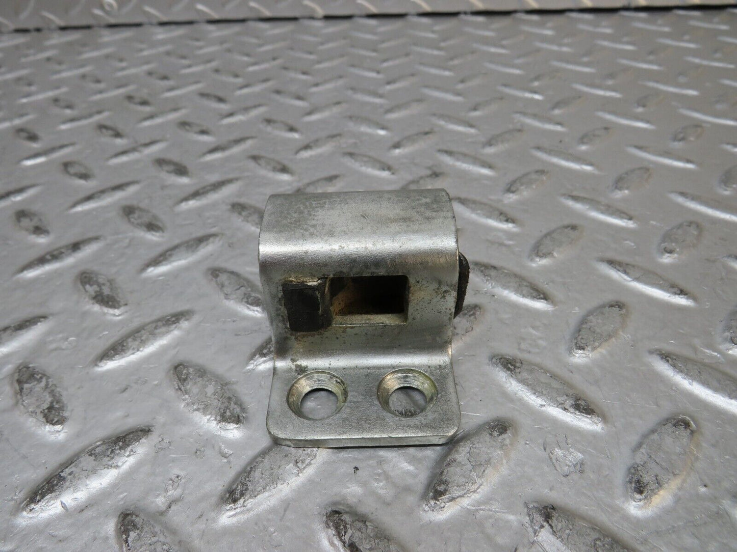28817 Mercedes-Benz W123 230E Door Lock Latch Left Side