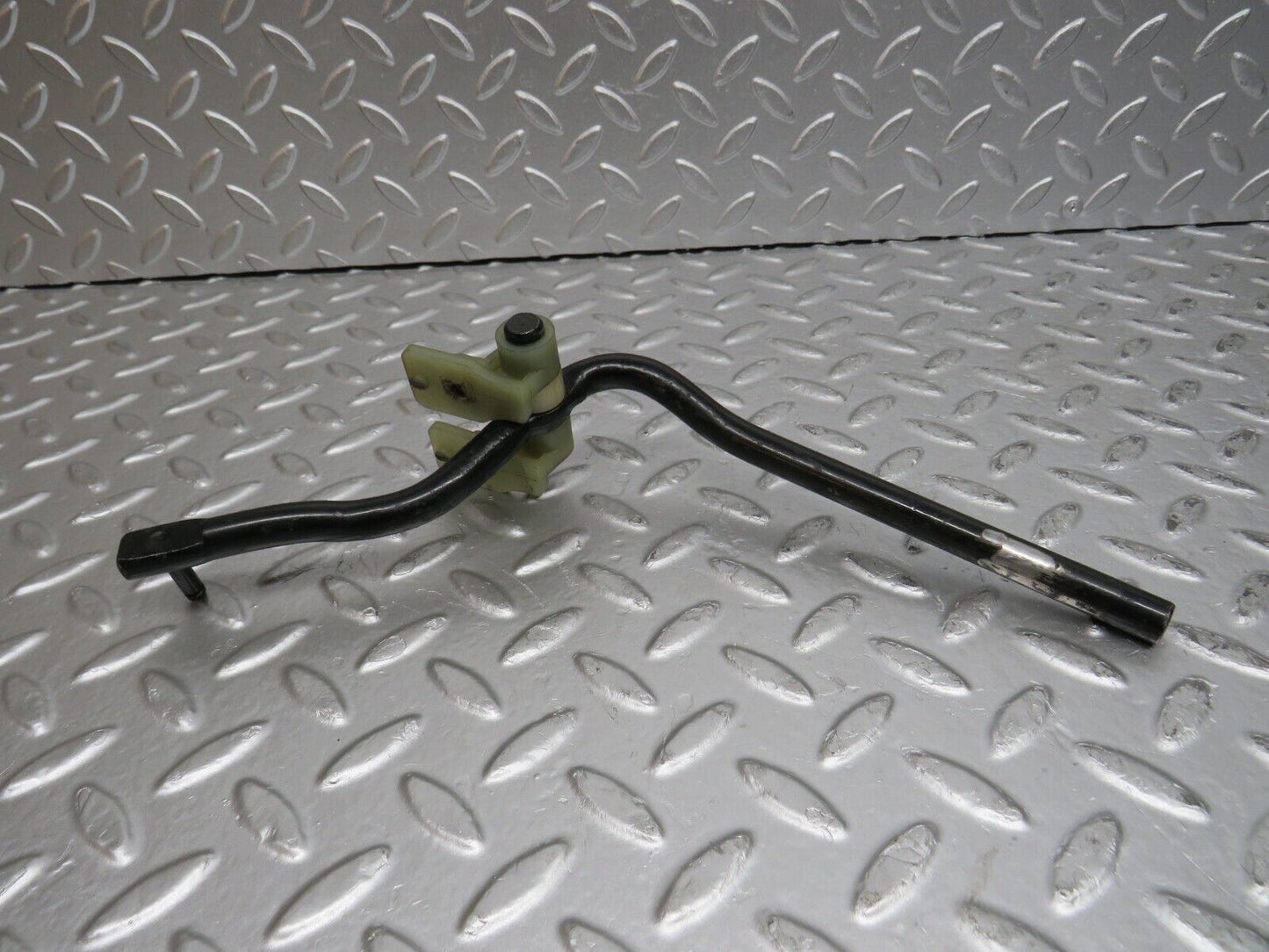 32163 Mercedes-Benz W123 230E Accelerator Pedal Linkage