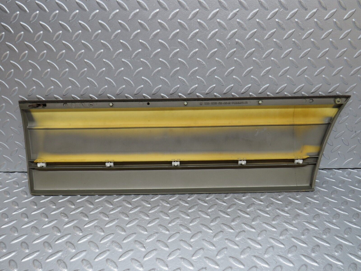 35965 Mercedes-Benz W126 420SE Rear Right Door Moulding Trim 1266904040