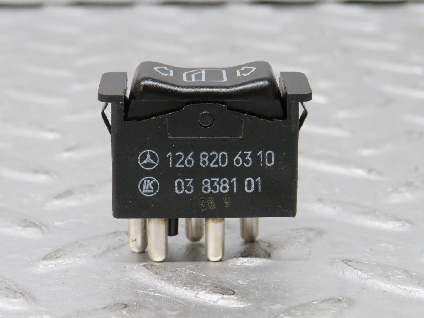 36085 Mercedes-Benz W126 420SE Rear Electric Window Switch 1268206310