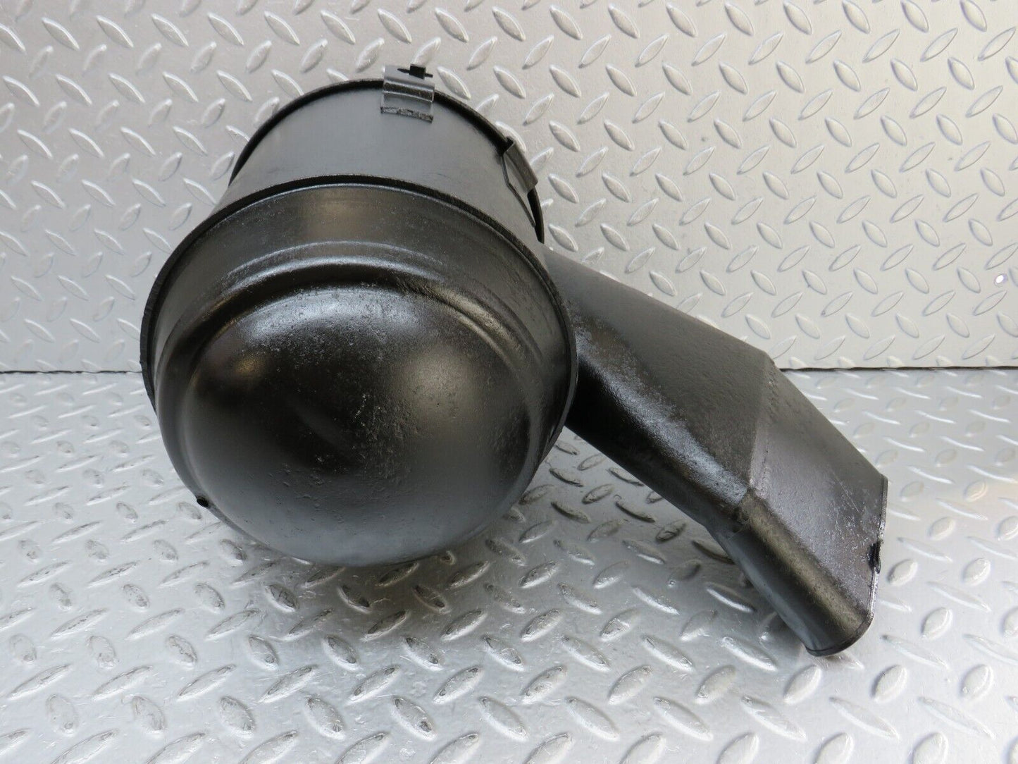 35935 Mercedes-Benz W108 Air Filter Box Housing 4512085165