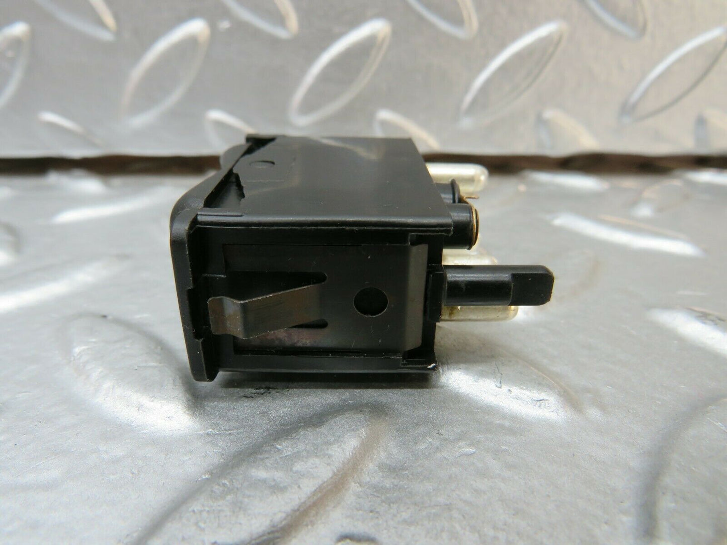 23979 Mercedes-Benz W123 280E Rear Windscreen Defroster Switch 0008206110