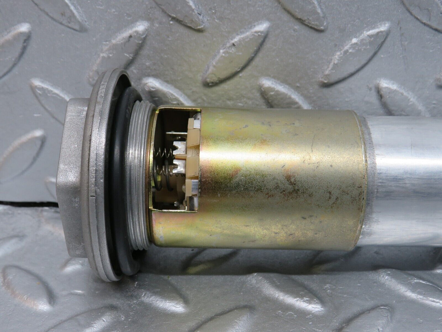 39782 Mercedes-Benz R129 320SL Coupe Fuel Level Sender Unit 1295420004