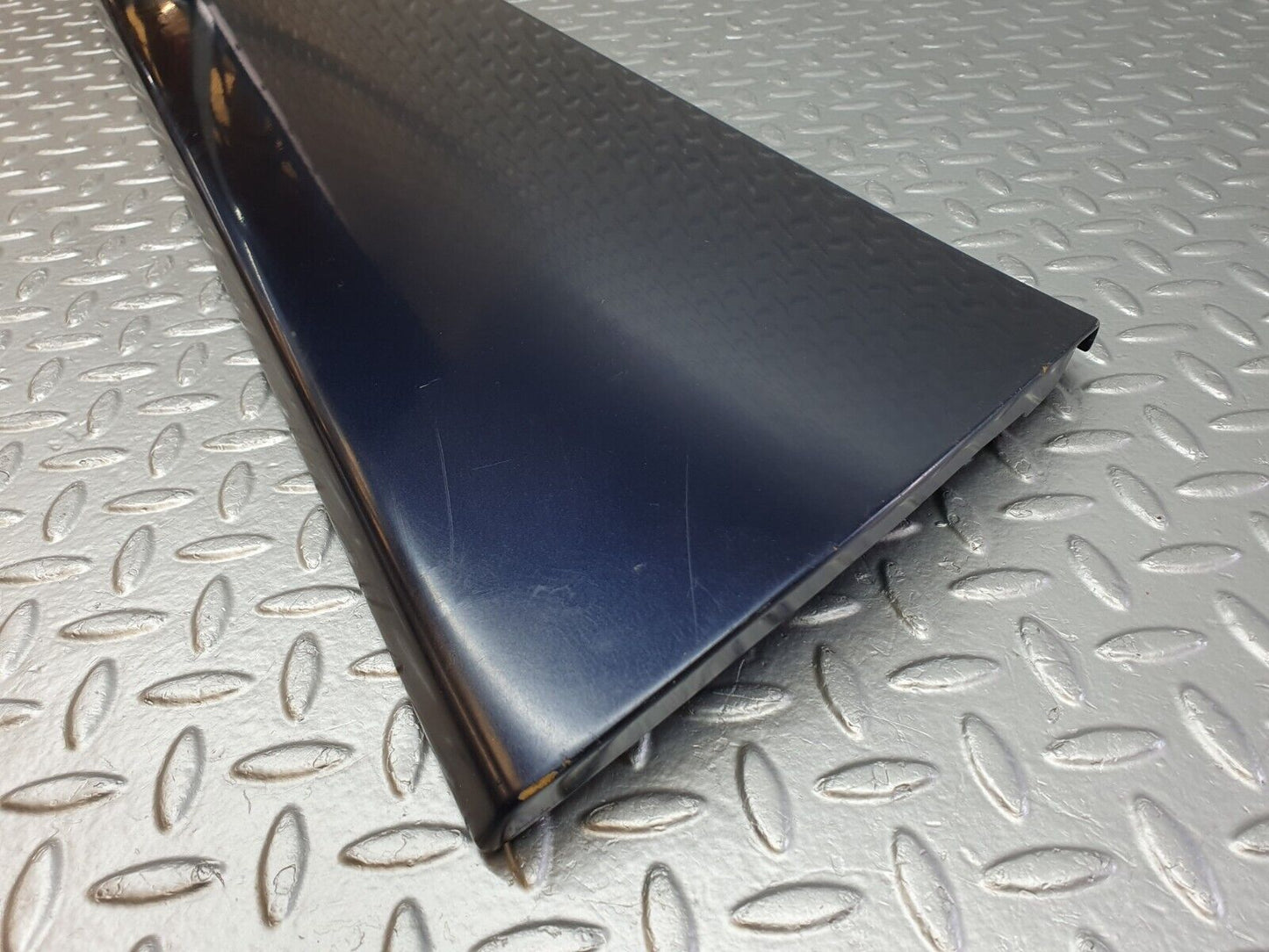 42177 Mercedes-Benz R129 320SL Coupe Right Door Lower Moulding Trim 1296900440