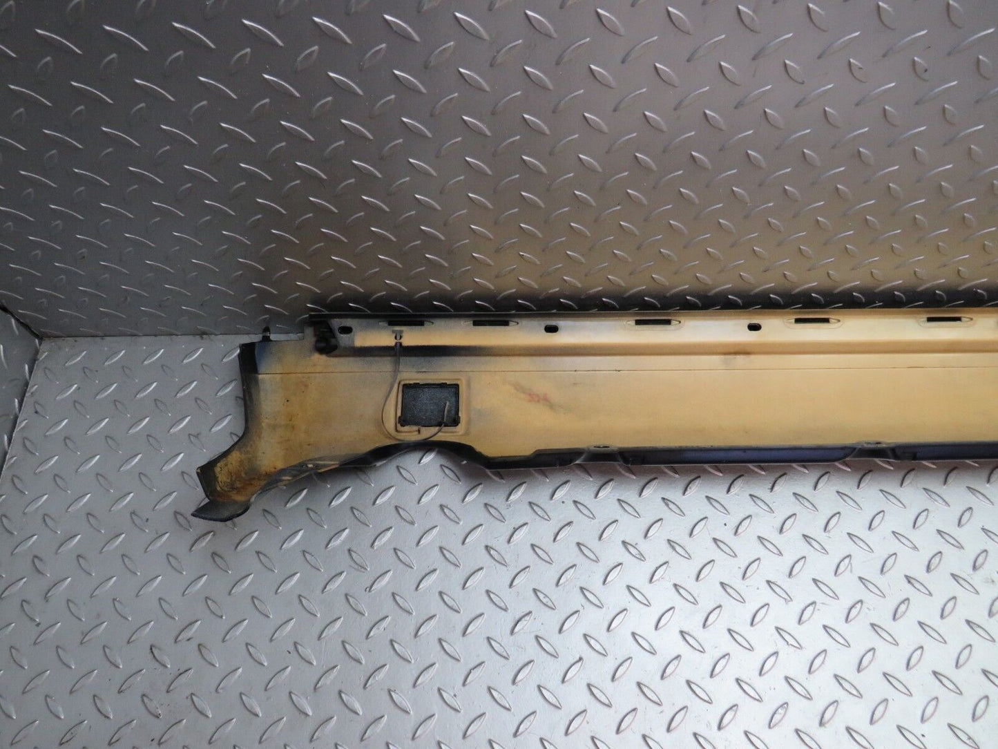 25702 Mercedes-Benz W124 280E Side Skirt Left Side 1246902340