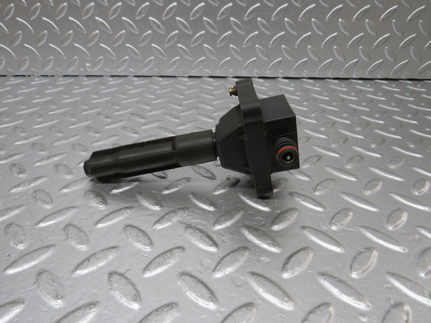 24944 Mercedes-Benz W140 S320 Ignition Coil Bosch 0001587503