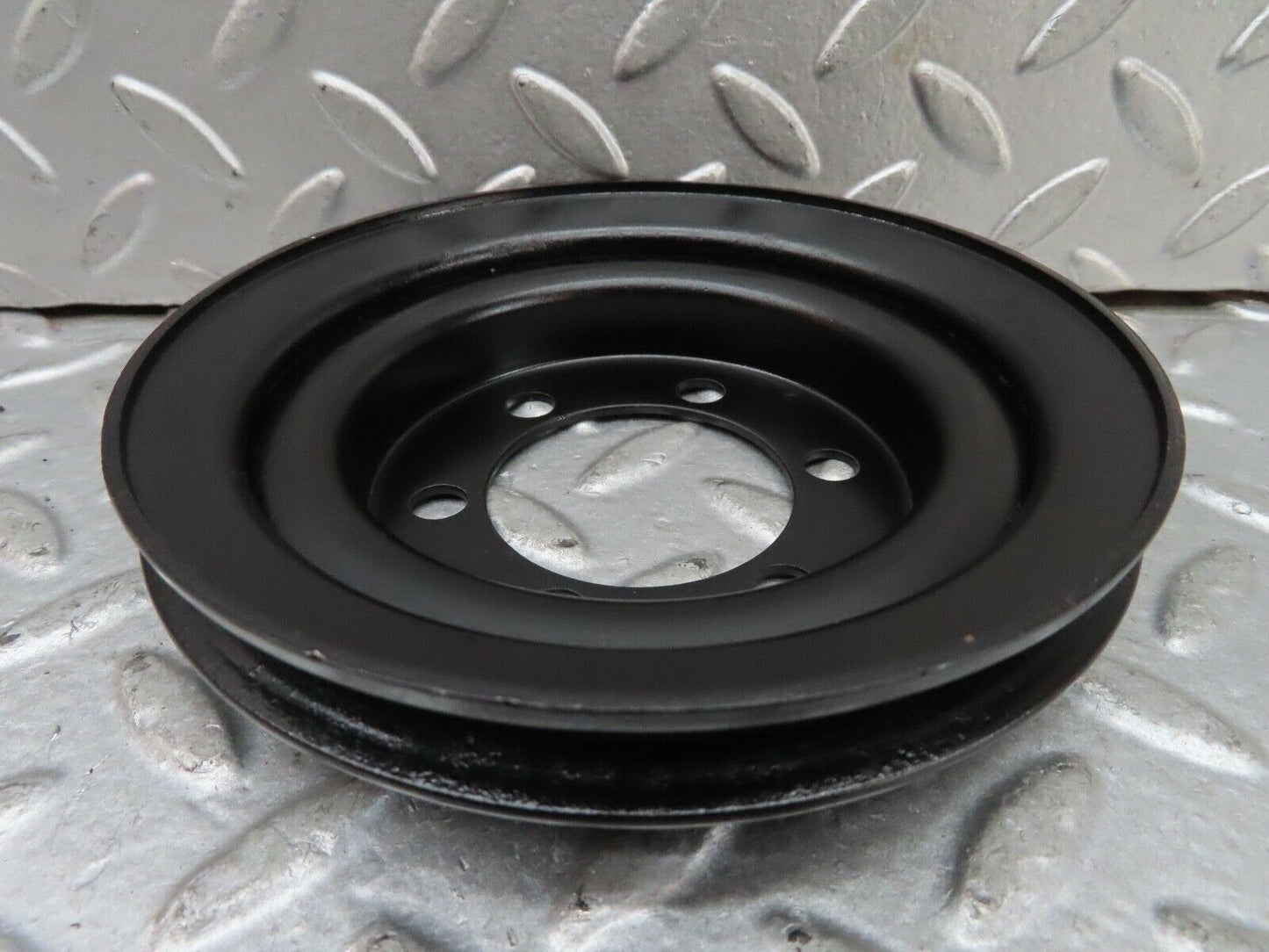 19082 Mercedes-Benz W123 300D Crankshaft Pulley