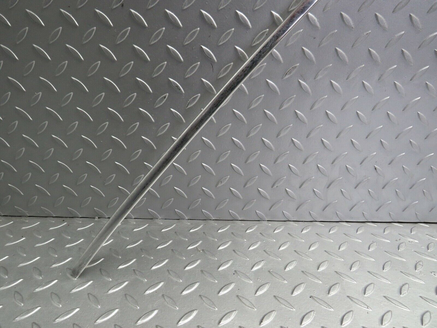 21807 Mercedes-Benz W126 300SE Roof Chrome Trim Right Side