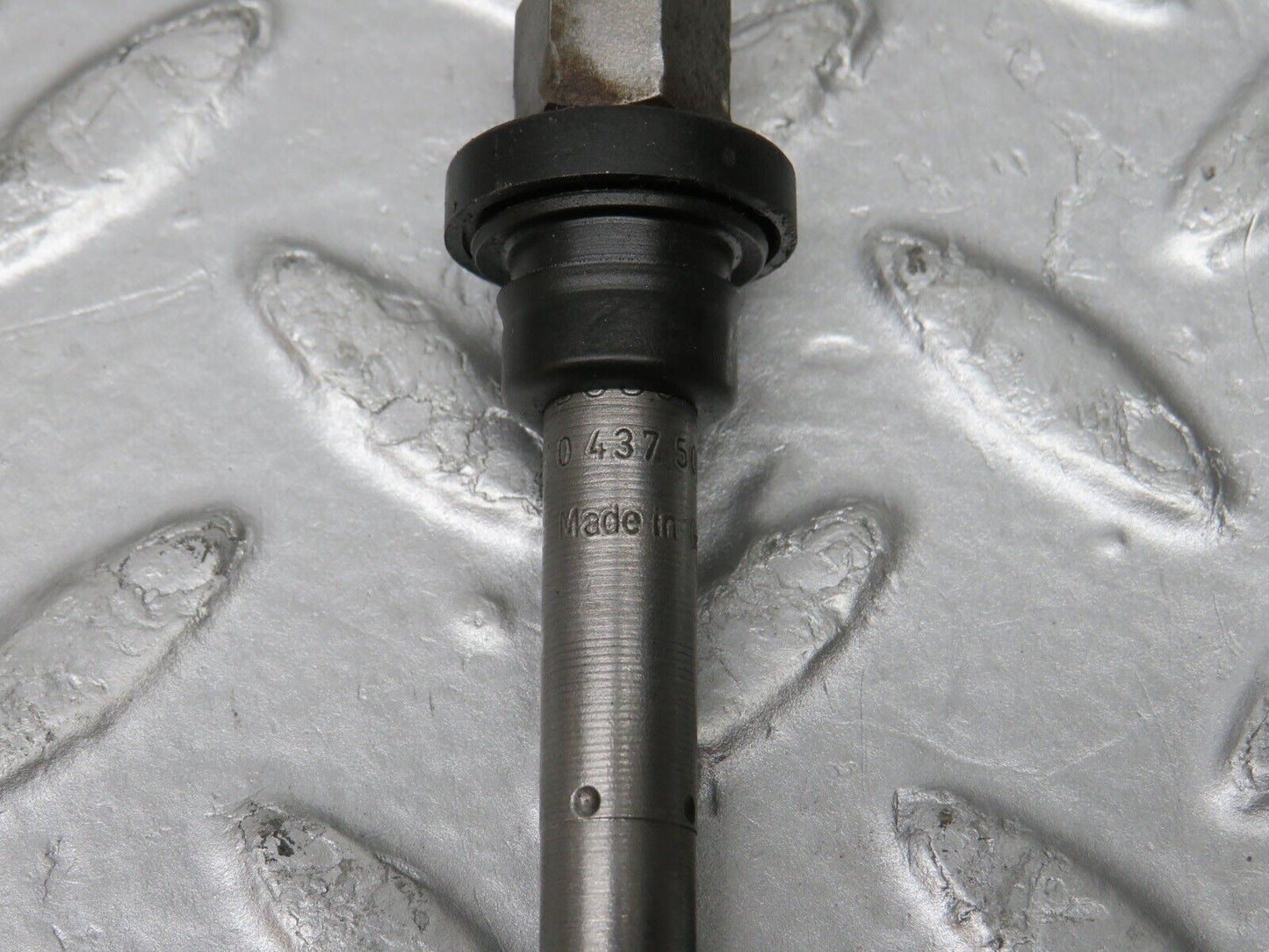32703 Mercedes-Benz S124 300TE Wagon Fuel Injector Bosch 0437502010