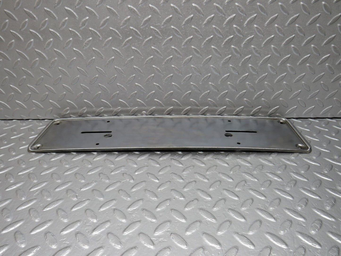 40662 Mercedes-Benz W123 300D Rear Chrome Number Plate Holder