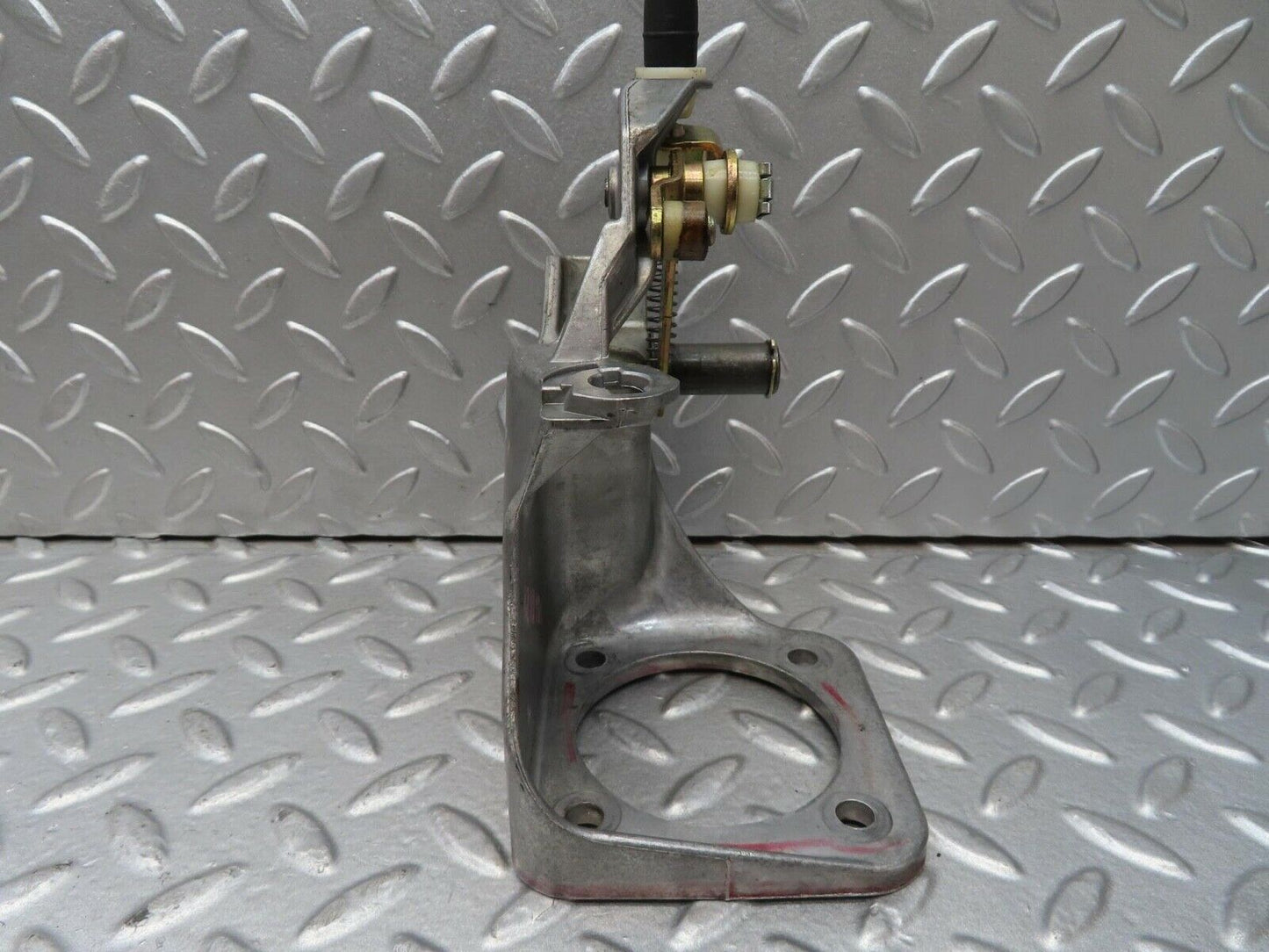 14692 Mercedes-Benz W201 190E Brake Pedal Bracket 1242900919