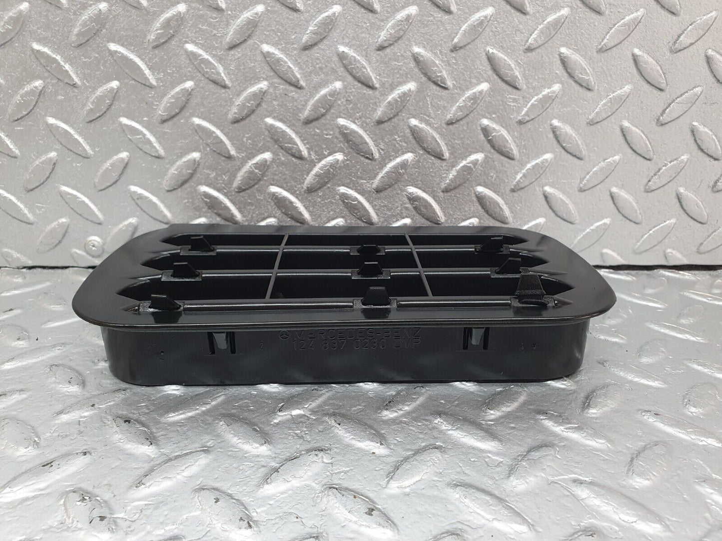 42494 Mercedes-Benz R129 320SL Coupe Air Intake Vent 1248370230 1248370242