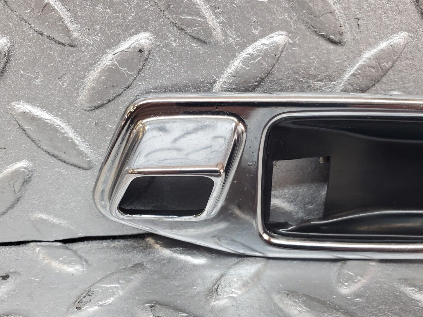44407 Mercedes-Benz W123 280E Chrome Frame For Door Opener Left 1167660111