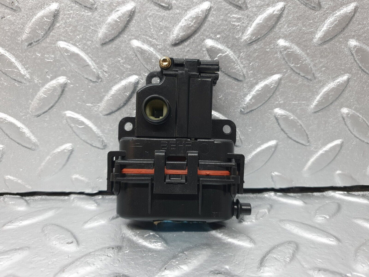 42254 Mercedes-Benz R129 320SL Coupe Heater Box Vacuum Actuator