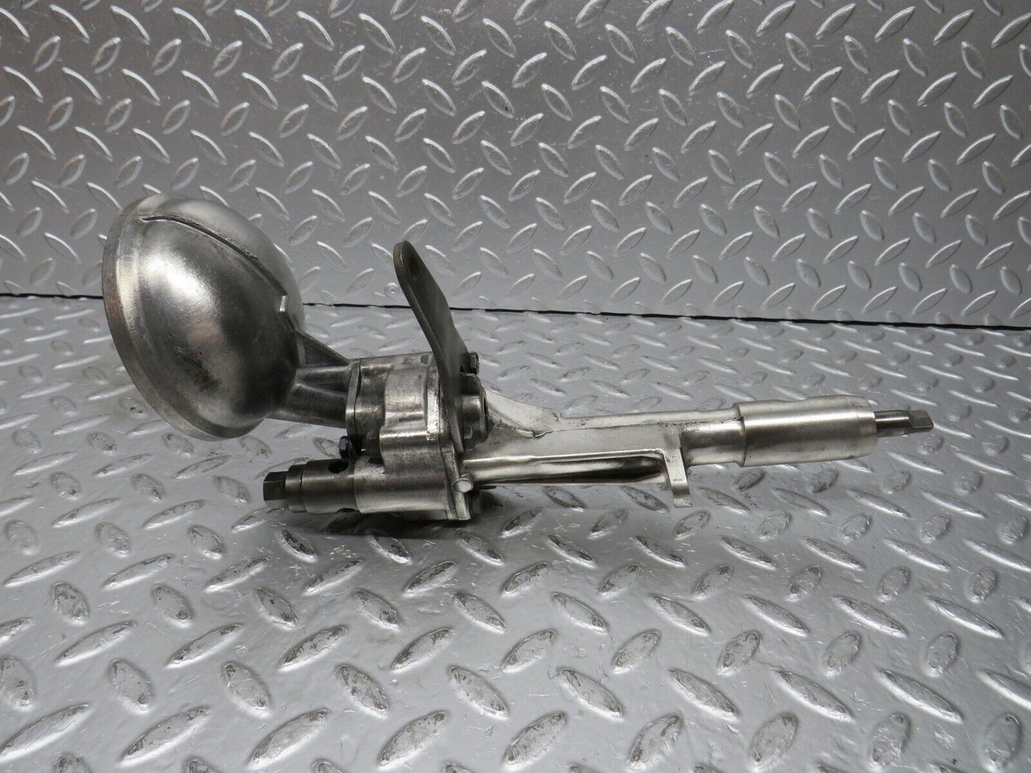 31152 Mercedes-Benz W123 200D Oil Pump 1151800102 1151860101
