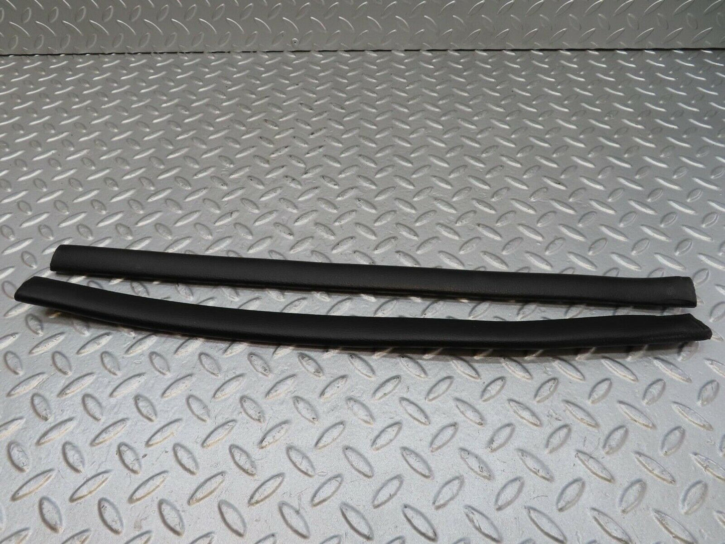 14322 Mercedes-Benz W116 350SE Rear Door Inner Top Seal Pair