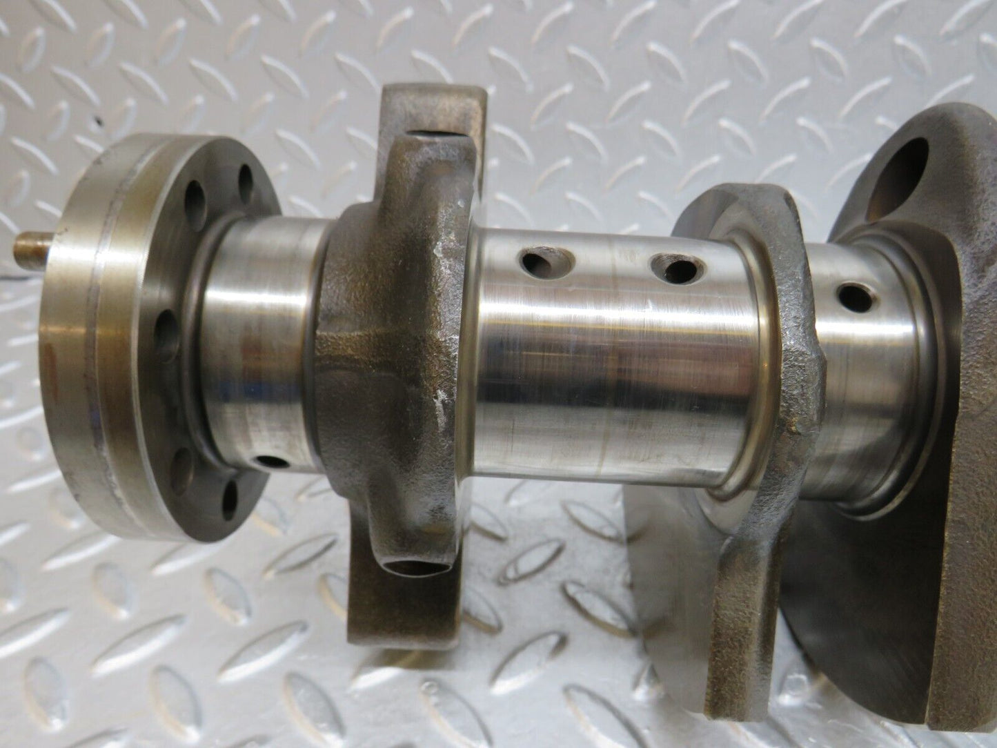 37151 Mercedes-Benz C126 420SEC Coupe Crankshaft 1160312501